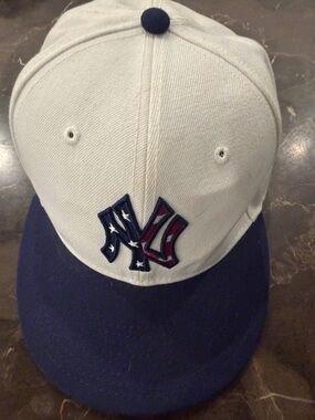 9FIFTY New York American Flag White Baseball Cap - Interior View
